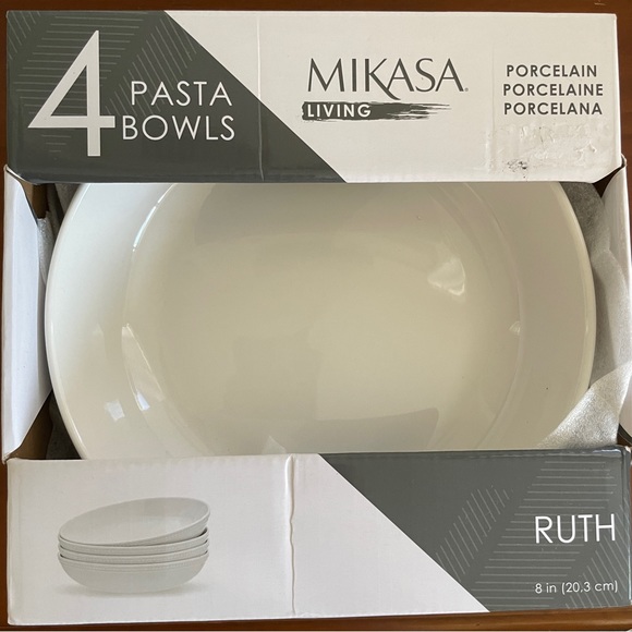 Mikasa Set of 4 Pasta Bowls Porcelain Ruth Brand New in Box White China - Picture 3 of 8